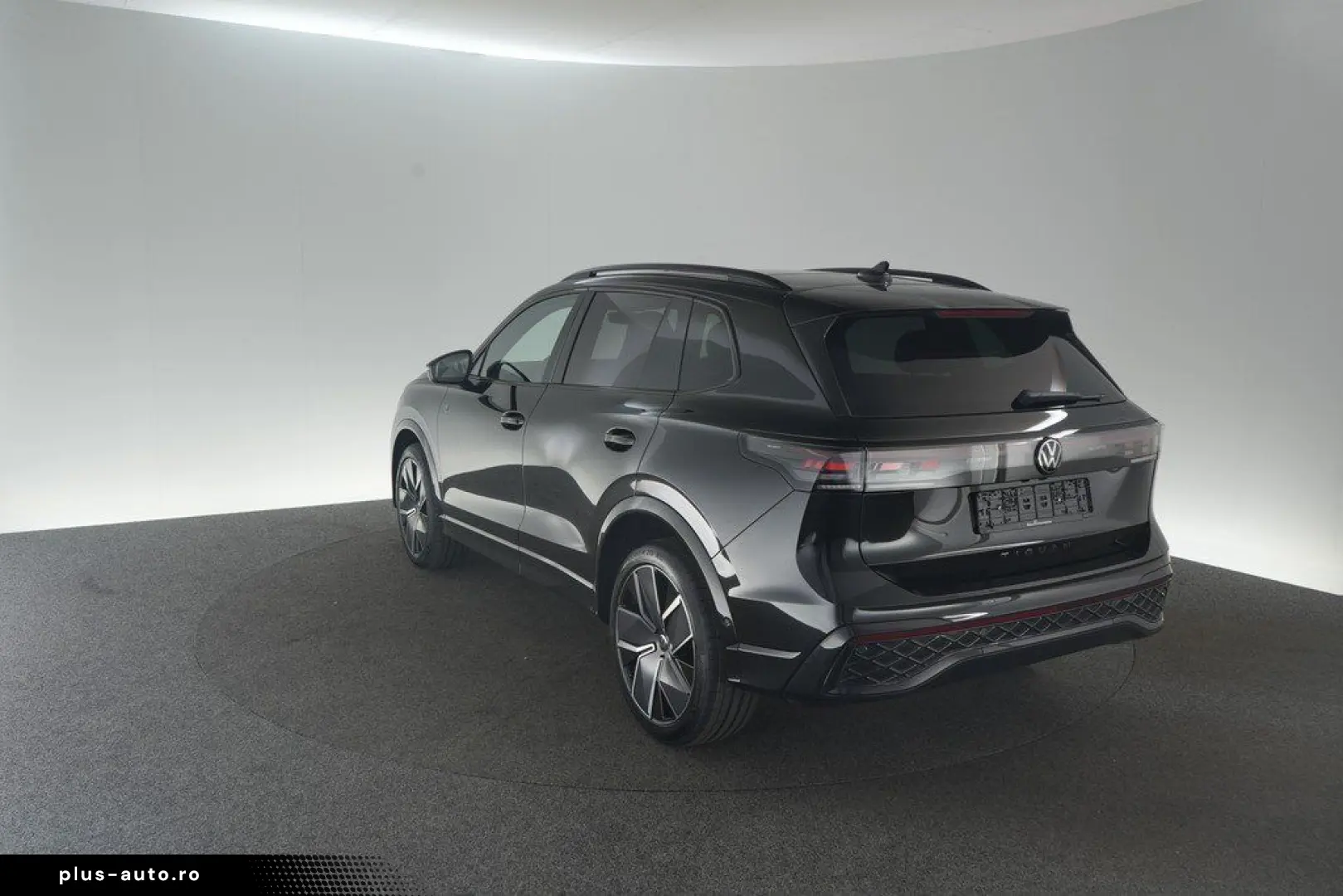 VW Tiguan 2.0 TSI 4Motion DSG R line AHK Navi ACC