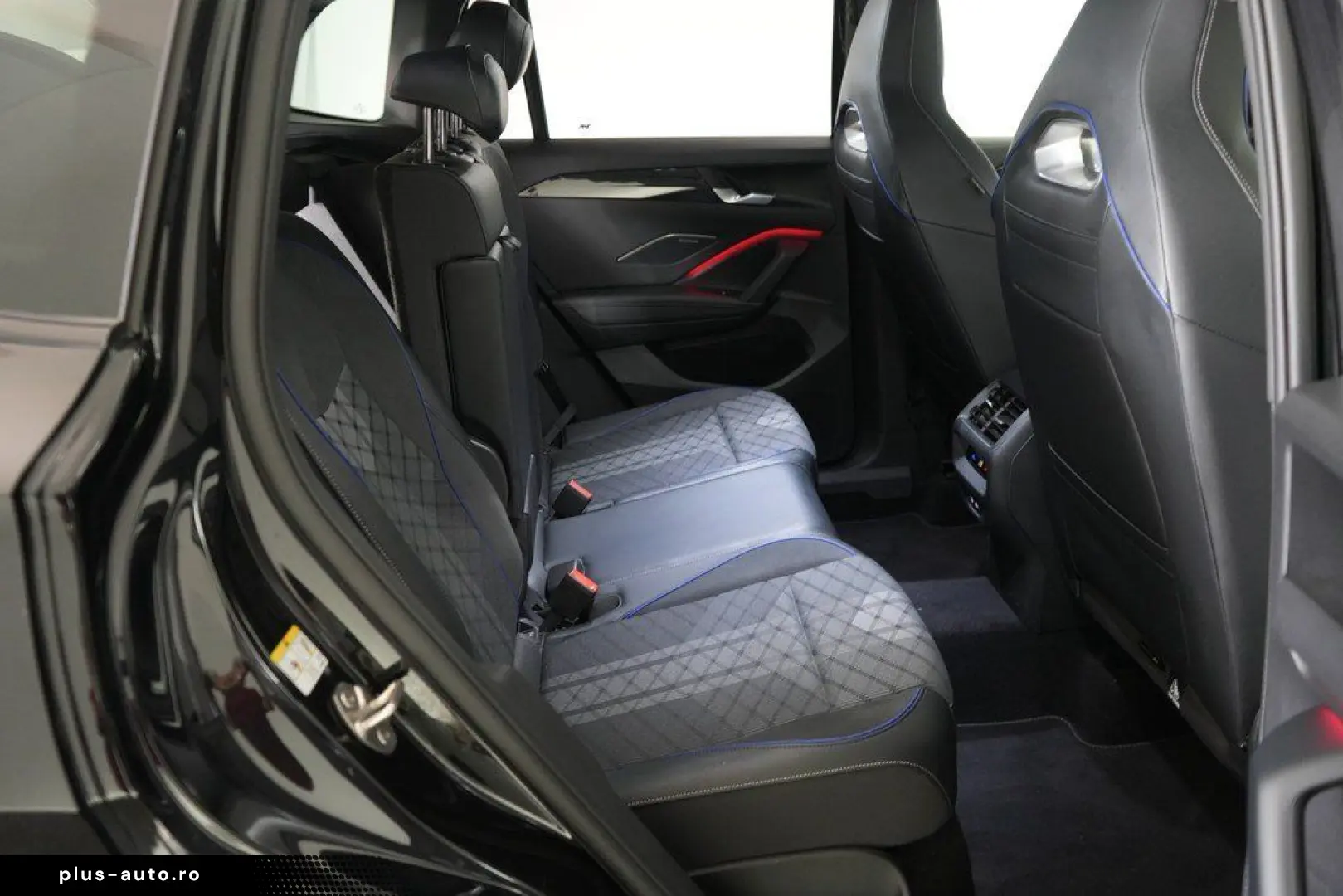 VW Tiguan 2.0 TSI 4Motion DSG R line AHK Navi ACC