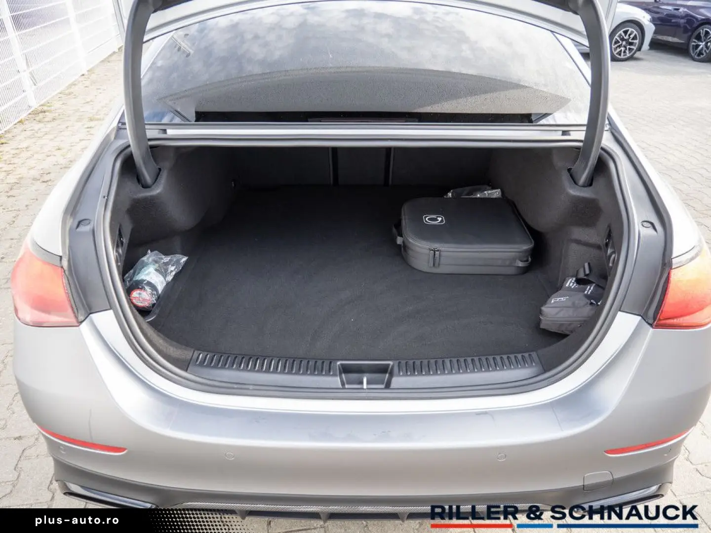 MERCEDES-BENZ E 400e AMG Line Premium Plus 4MATIC LE&hellip;