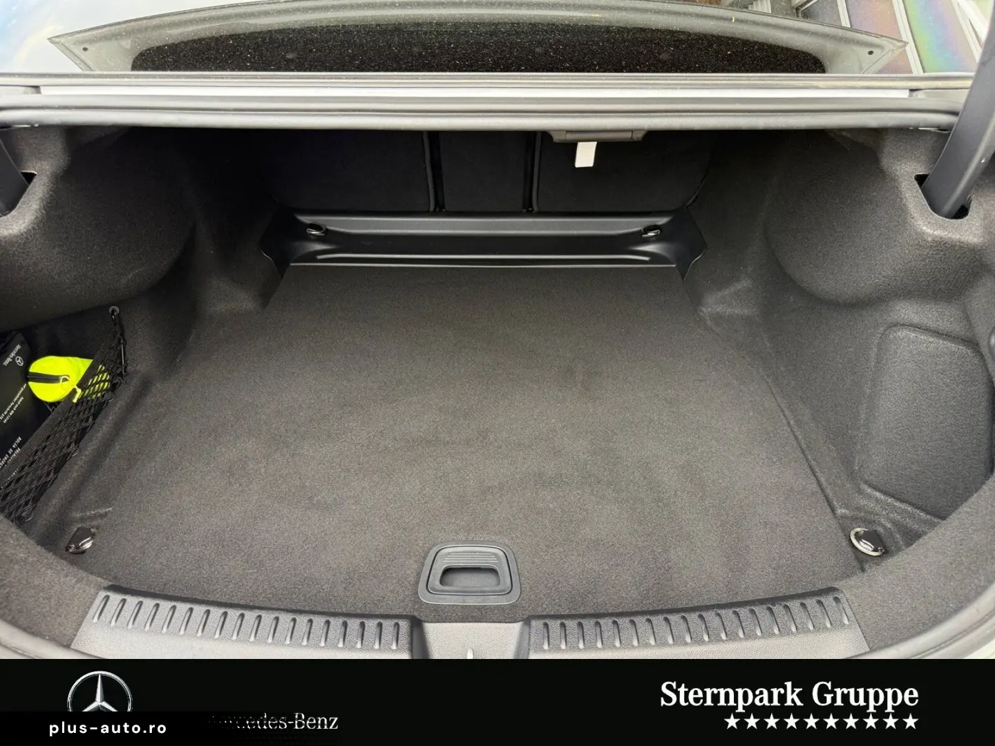 MERCEDES-BENZ E 220 d AMG Distronic Pano SUPER Night&hellip;