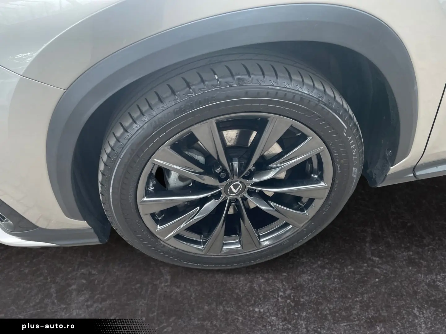 LEXUS NX 450h  F Sport  LMF-20ZOLL NAVI MATRIX 360  HU