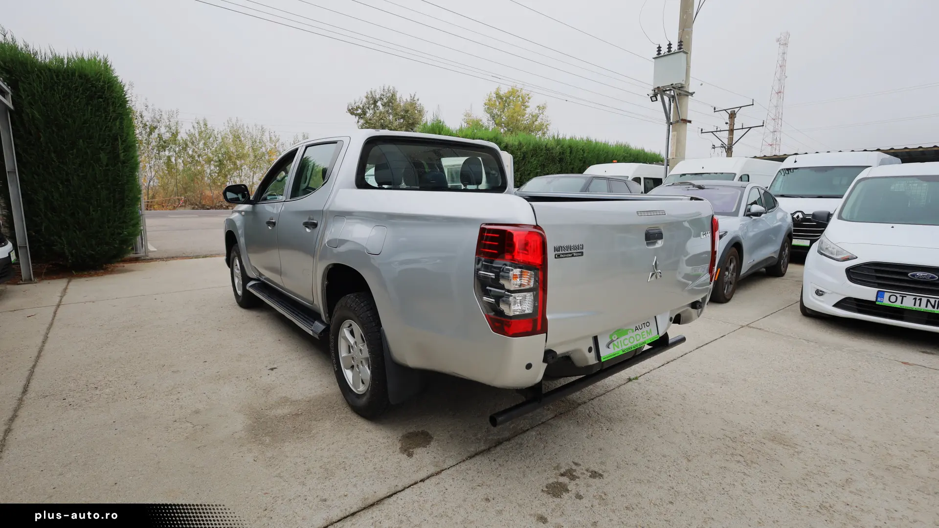Mitsubishi L200	DoubleCab 4x4 2.2 D 150CP