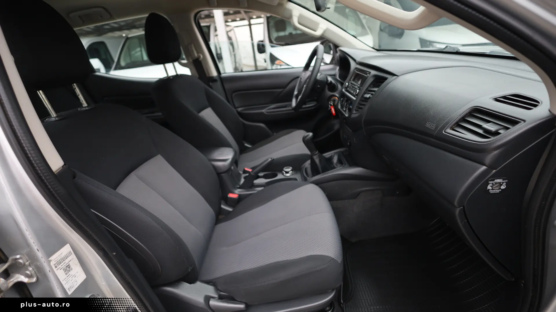 Mitsubishi L200	DoubleCab 4x4 2.2 D 150CP