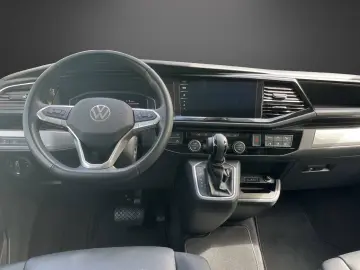 VW T7 Multivan DSG Kurz 4Motion Highline