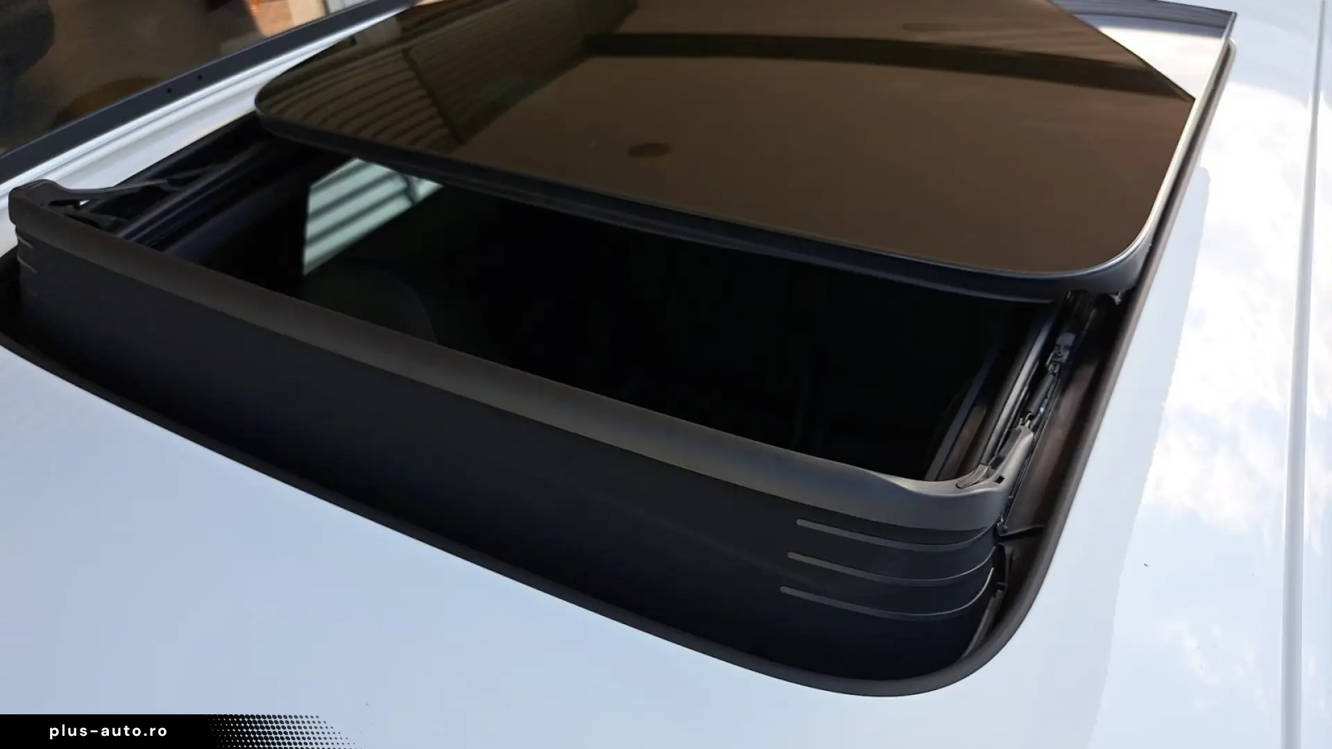 Audi Q8 TFSie quattro tiptr. S line PANO AHK 22  AIR