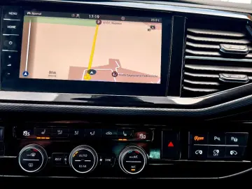 VW T6.1 Multivan 4M DSG GenaSix LED Nav Kamera AHK