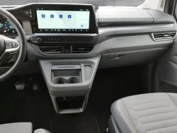 VW T7 Caravelle Style 2.0 TDI 4M DSG H&K AHK PANO