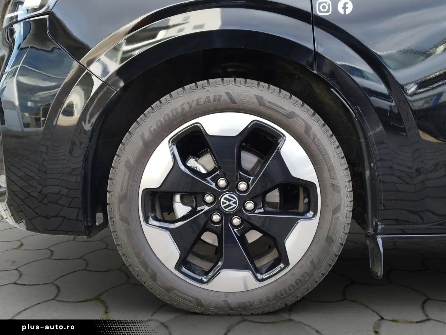 VW T7 Caravelle Style 2.0 TDI 4M DSG H&K AHK PANO