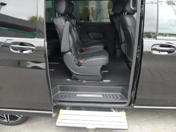 MERCEDES-BENZ V 300 d EDITION 4MAT lang AMG 3xeTÜR S…