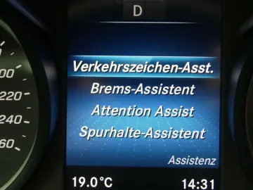 MERCEDES-BENZ V 300 d EDITION 4MAT lang AMG 3xeTÜR S…