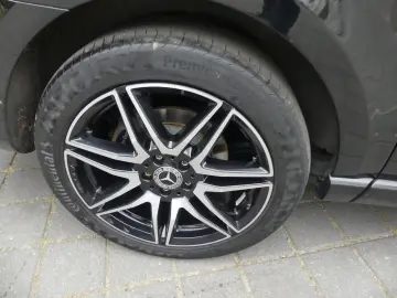 MERCEDES-BENZ V 300 d EDITION 4MAT lang AMG 3xeTÜR S…