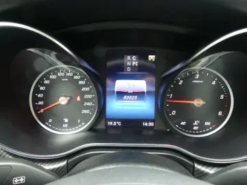 MERCEDES-BENZ V 300 d EDITION 4MAT lang AMG 3xeTÜR S…