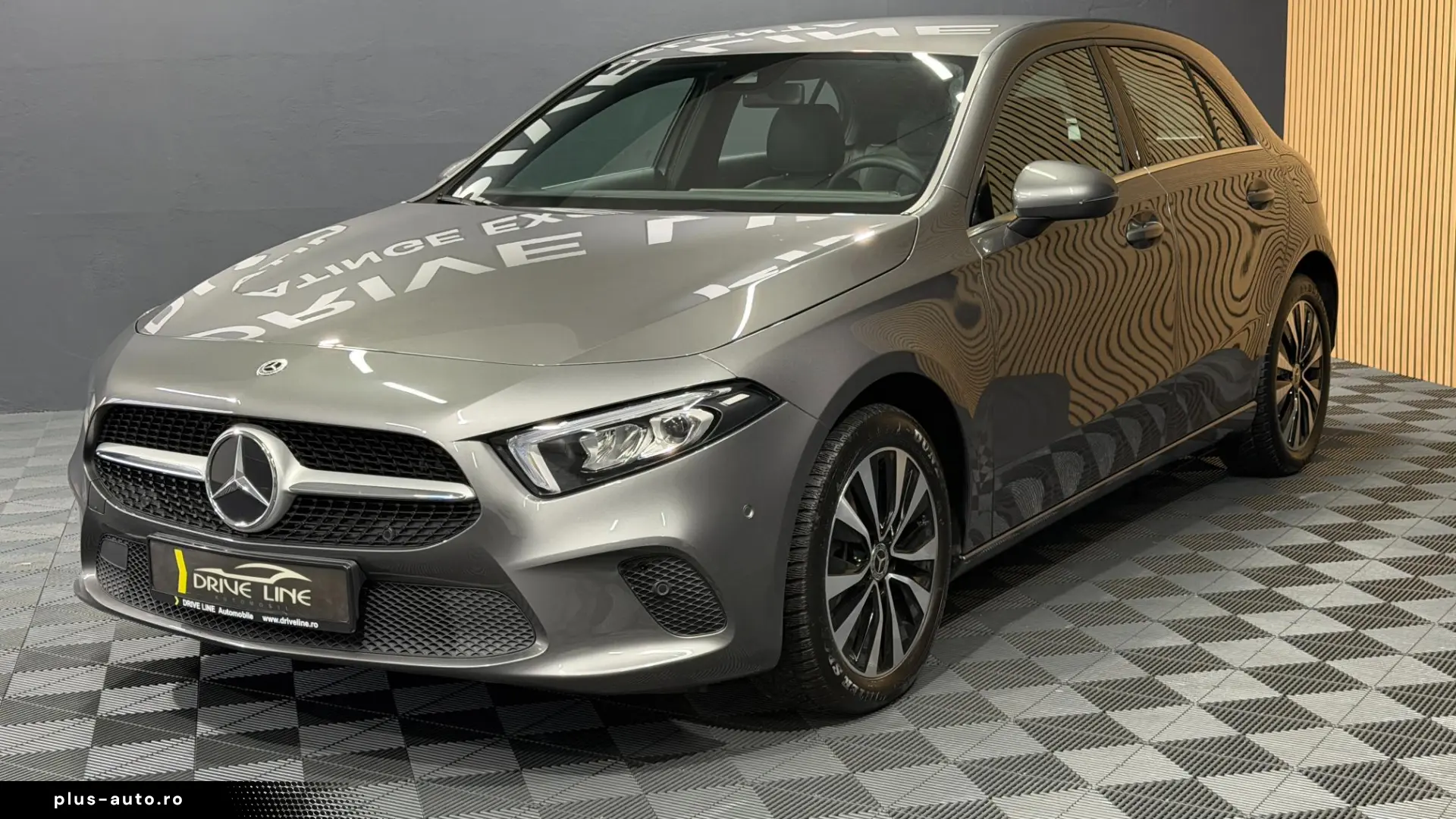 MERCEDES-BENZ A 250E BUSINESS SOLUTION