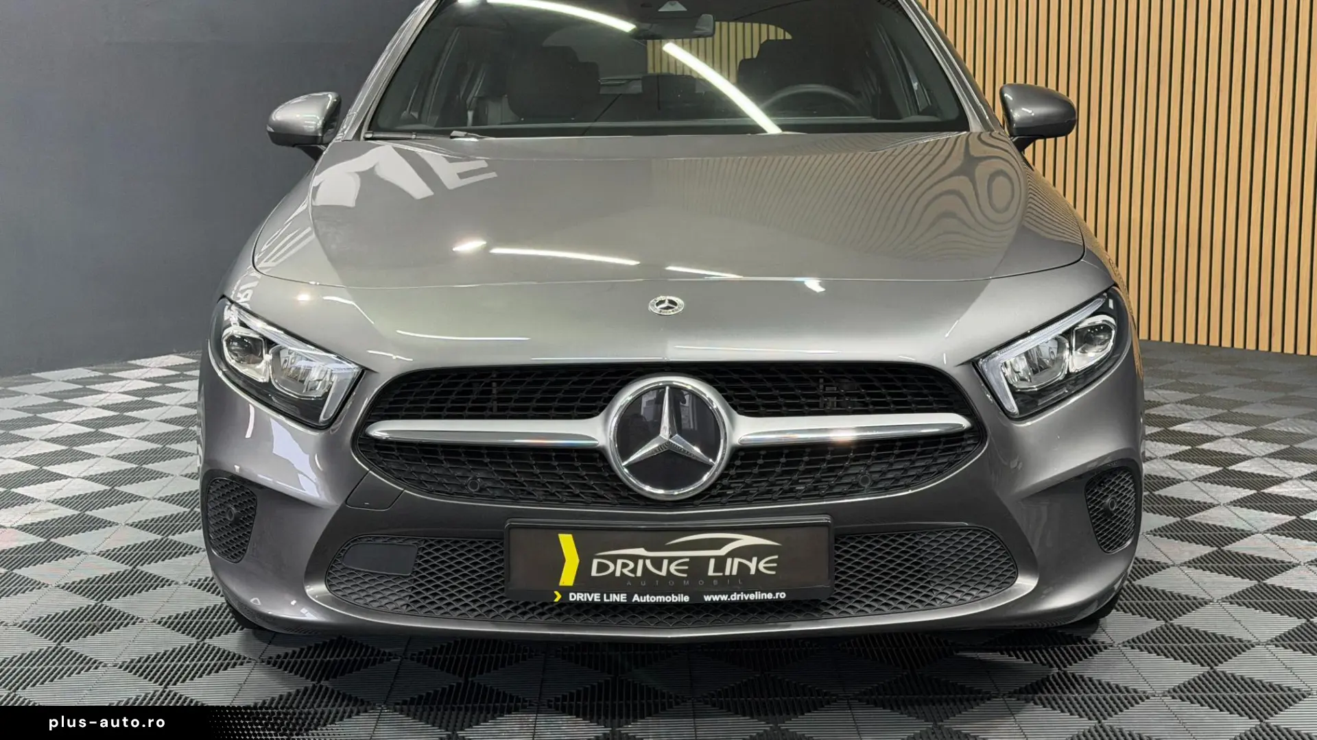 MERCEDES-BENZ A 250E BUSINESS SOLUTION