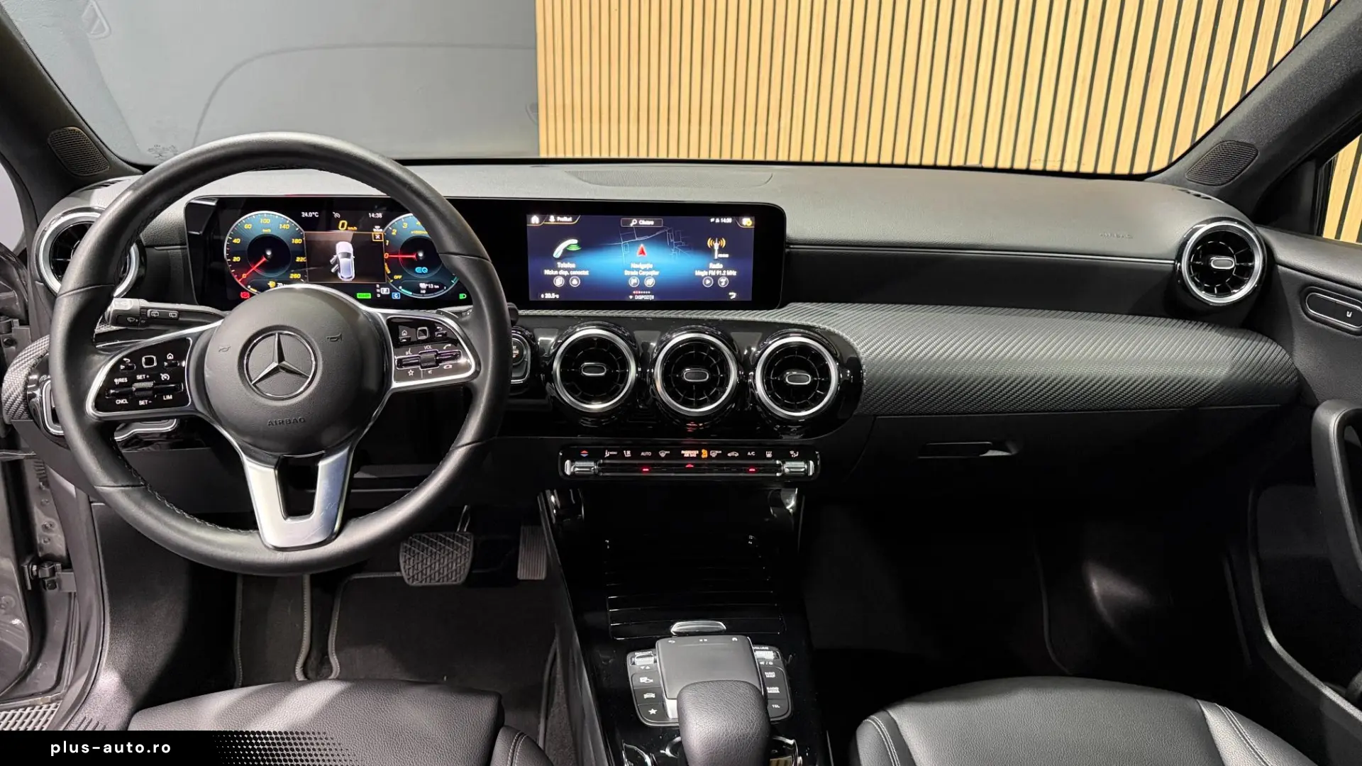 MERCEDES-BENZ A 250E BUSINESS SOLUTION