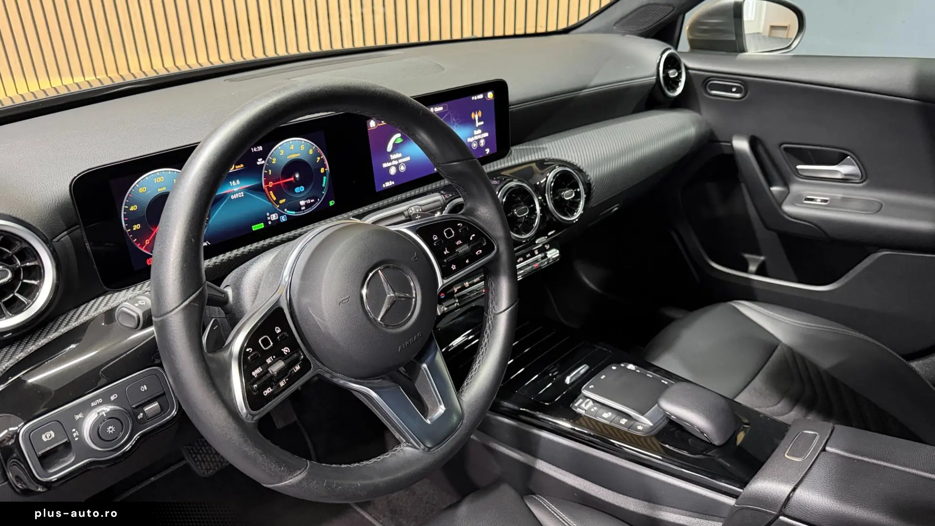 MERCEDES-BENZ A 250E BUSINESS SOLUTION