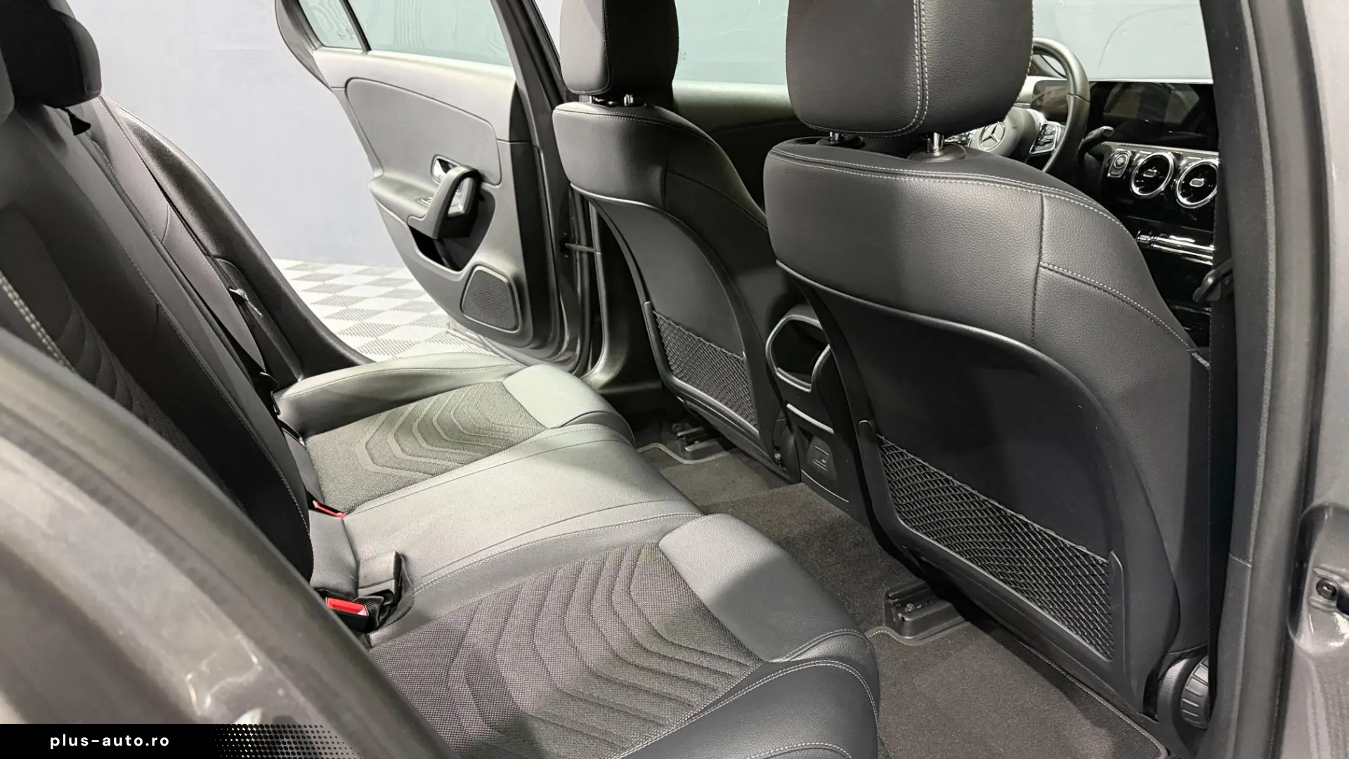 MERCEDES-BENZ A 250E BUSINESS SOLUTION
