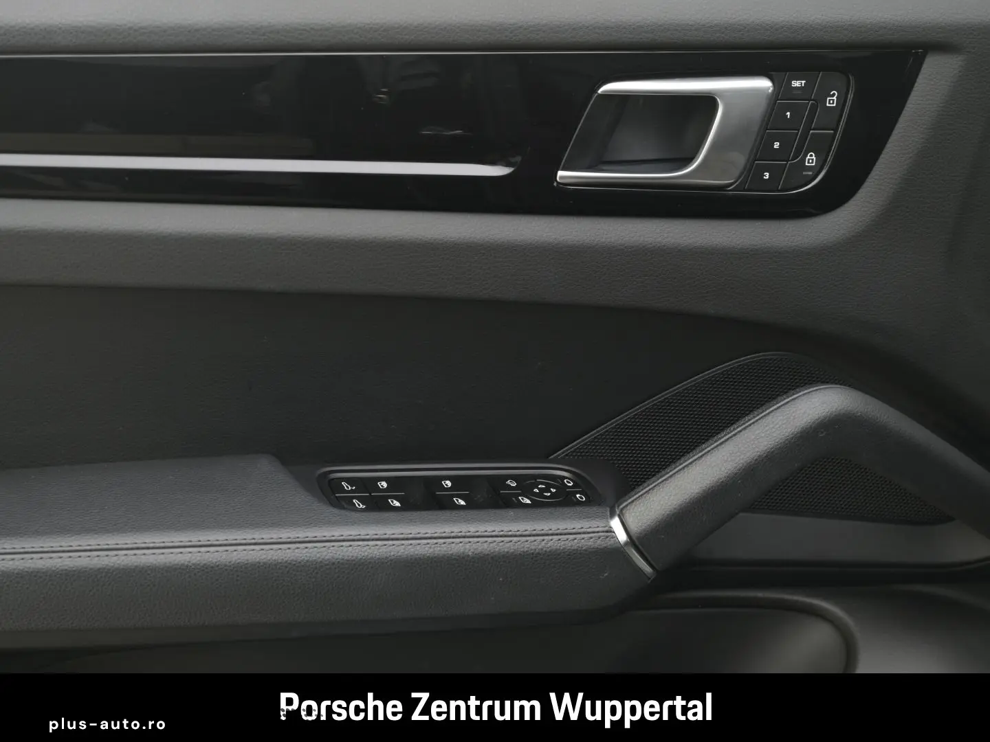PORSCHE Cayenne Platinum Edition SurroundView Luftfed. I