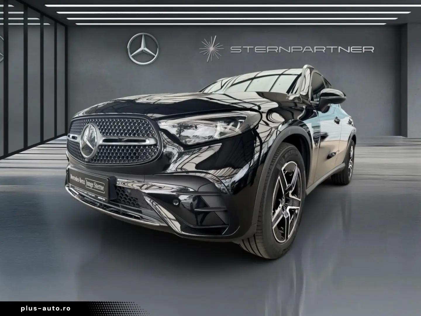 MERCEDES-BENZ GLC 200 4M AMG  Pano-D.  AHK  DISTR  Memory