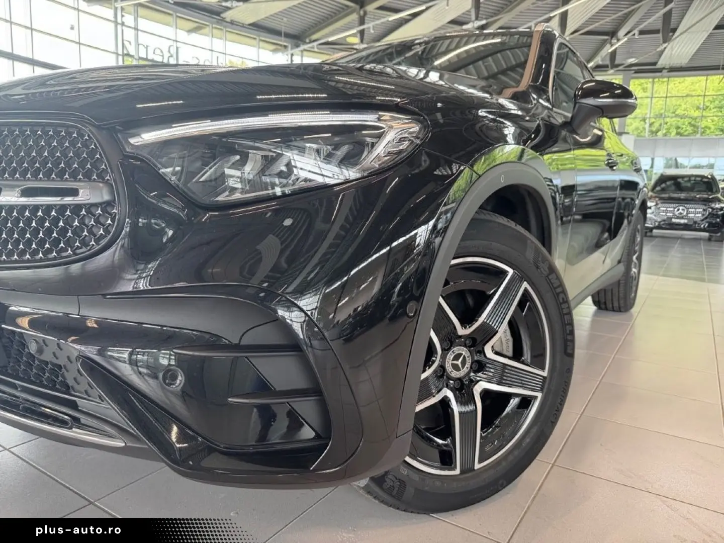 MERCEDES-BENZ GLC 200 4M AMG  Pano-D.  AHK  DISTR  Memory
