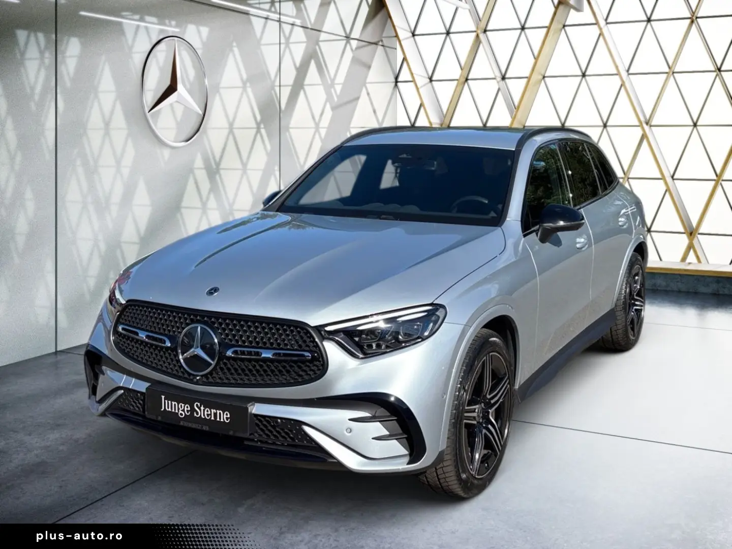 MERCEDES-BENZ GLC 200 4MATIC AMG Night AHK 360 DigLi&hellip;