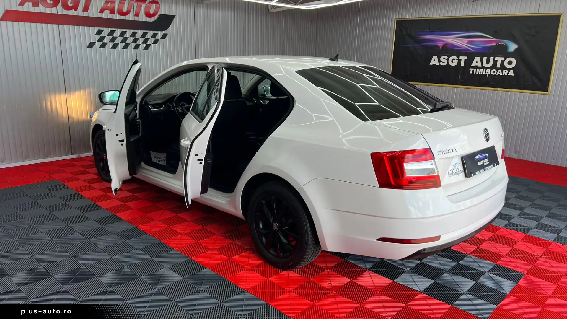 SKODA OCTAVIA  AN 2019  EURO 6  MOTOR 1.6 DIESEL  AUTOMATA