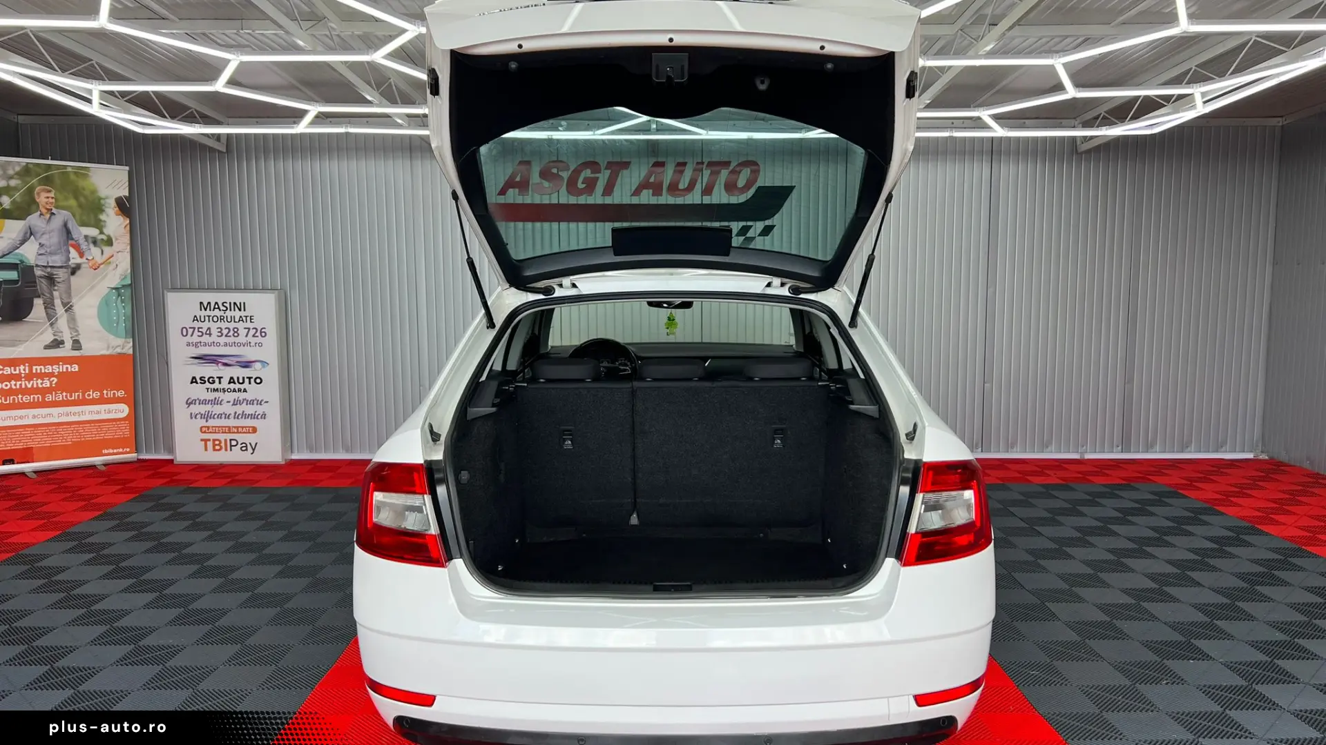 SKODA OCTAVIA  AN 2019  EURO 6  MOTOR 1.6 DIESEL  AUTOMATA