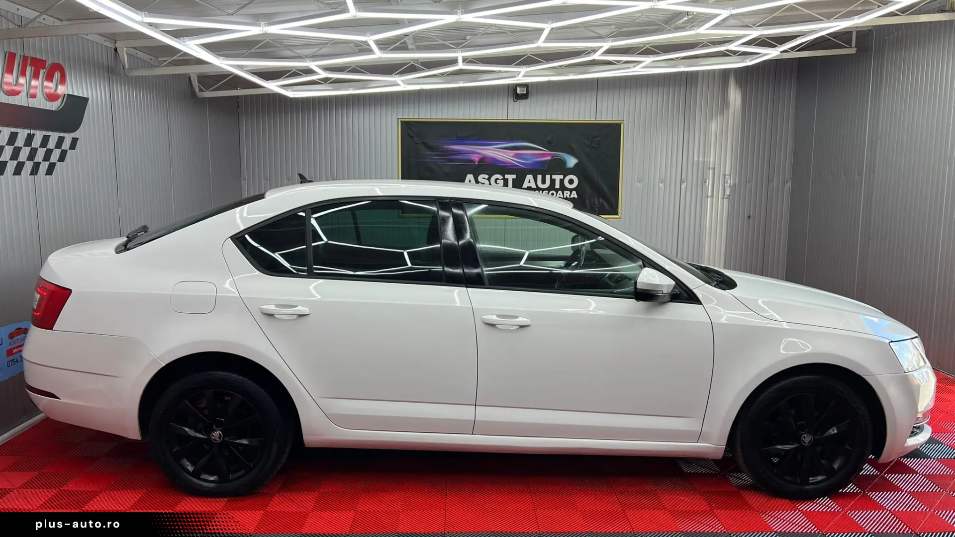 SKODA OCTAVIA  AN 2019  EURO 6  MOTOR 1.6 DIESEL  AUTOMATA