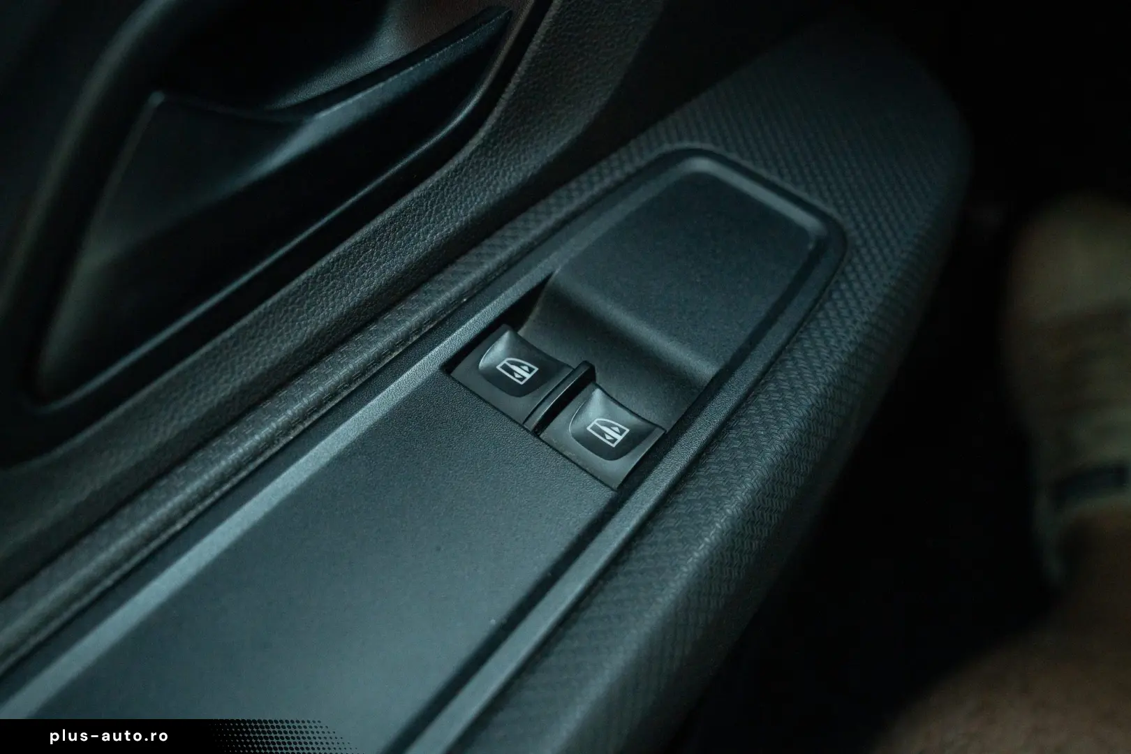 Dacia Logan Essential ECO-G 100