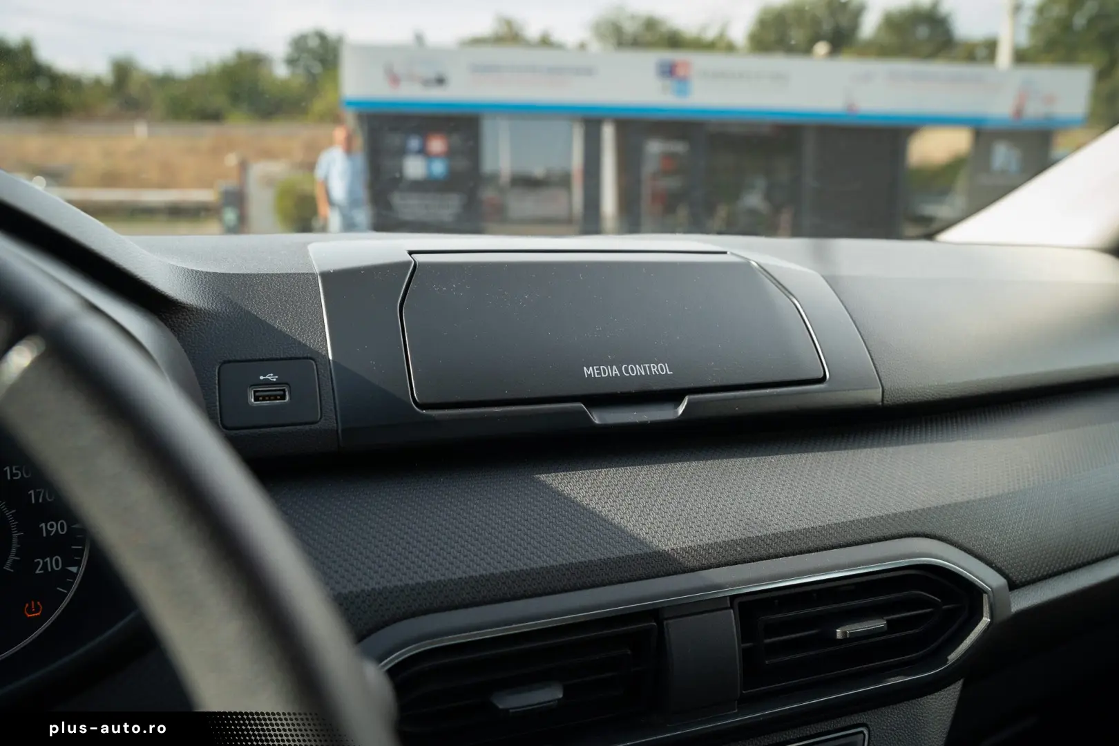 Dacia Sandero Essential TCe 100 GPL
