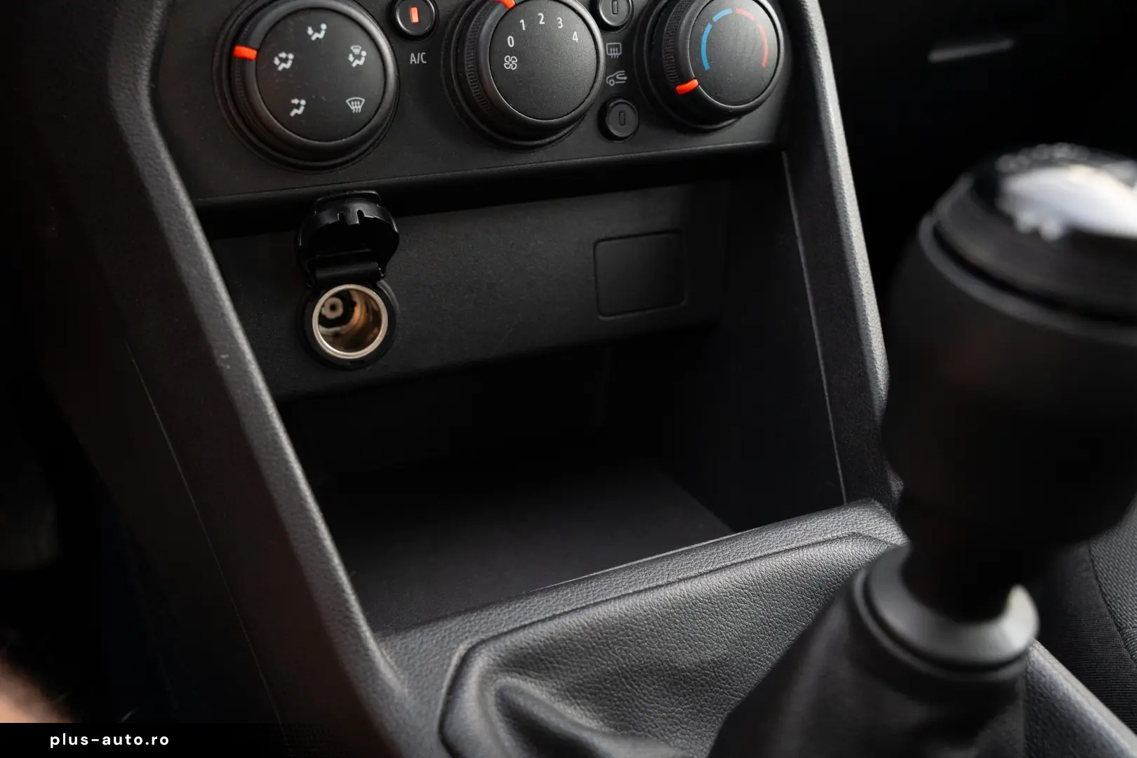Dacia Sandero Essential TCe 100 GPL