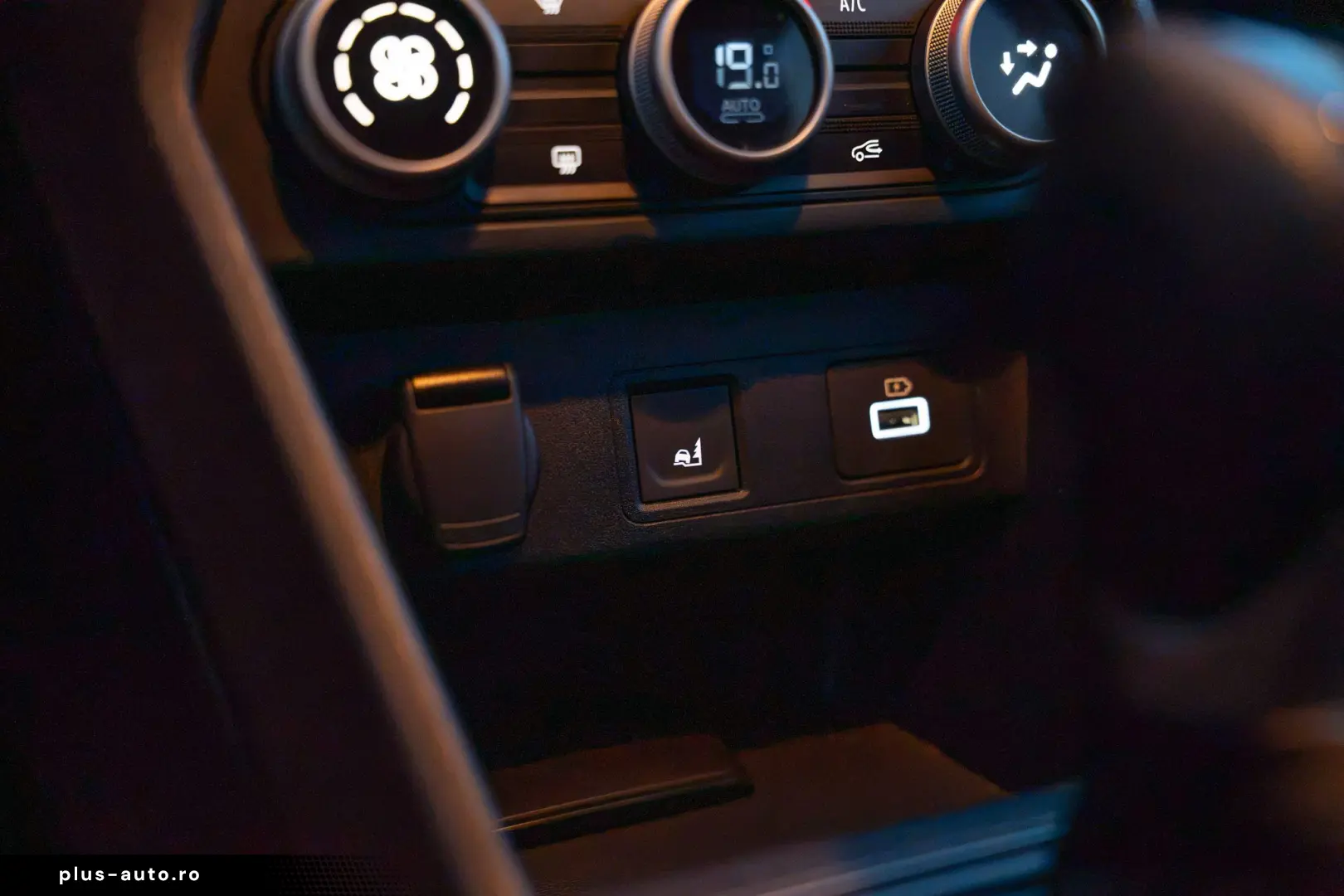 Dacia Jogger 1.6 Benzina   Hybrid
