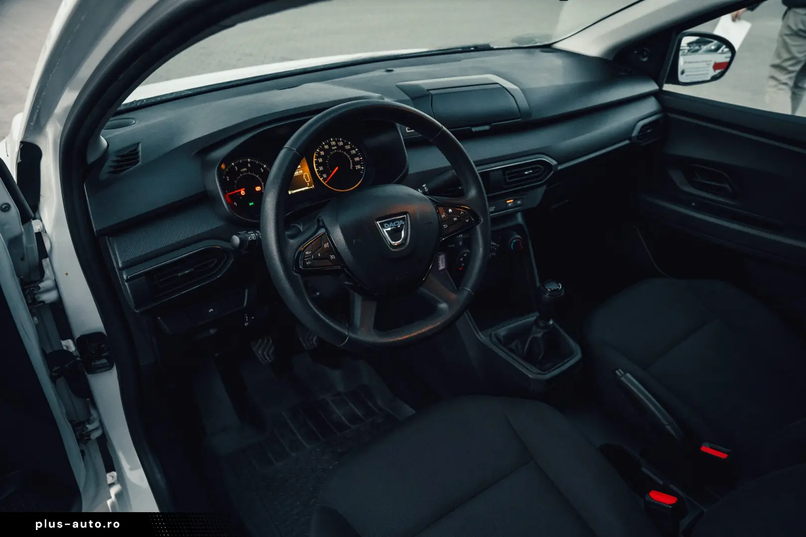 Dacia Logan Expression ECO-G 100