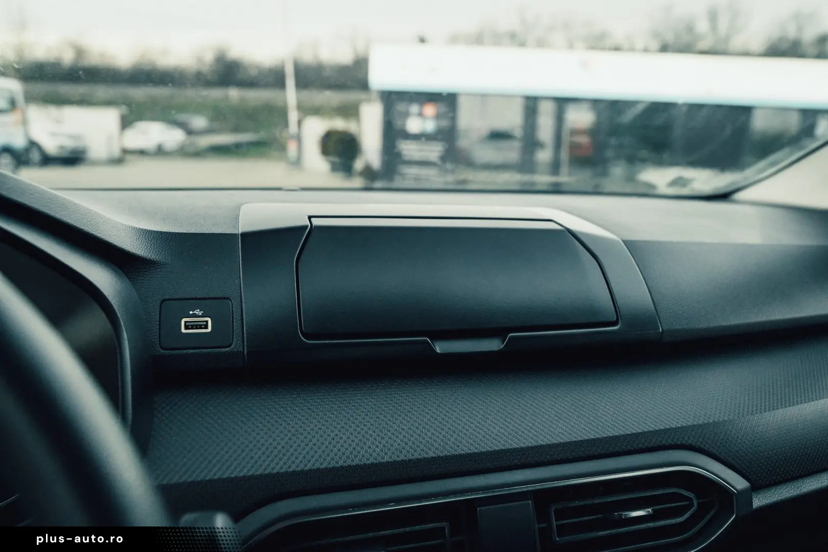 Dacia Logan Expression ECO-G 100