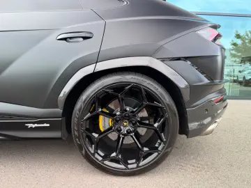 LAMBORGHINI Urus 4.0 V8 PERFORMANTE MATT PANORAMA 23ZOLL B&O