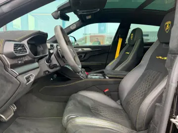 LAMBORGHINI Urus 4.0 V8 PERFORMANTE MATT PANORAMA 23ZOLL B&O