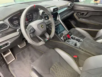 LAMBORGHINI Urus 4.0 V8 PERFORMANTE MATT PANORAMA 23ZOLL B&O