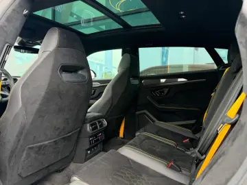 LAMBORGHINI Urus 4.0 V8 PERFORMANTE MATT PANORAMA 23ZOLL B&O