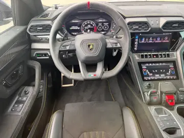 LAMBORGHINI Urus 4.0 V8 PERFORMANTE MATT PANORAMA 23ZOLL B&O
