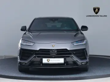 LAMBORGHINI S   AKRAPOVIC   PANO   B & O   MASSAGE   WARANTY