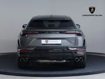 LAMBORGHINI S   AKRAPOVIC   PANO   B & O   MASSAGE   WARANTY