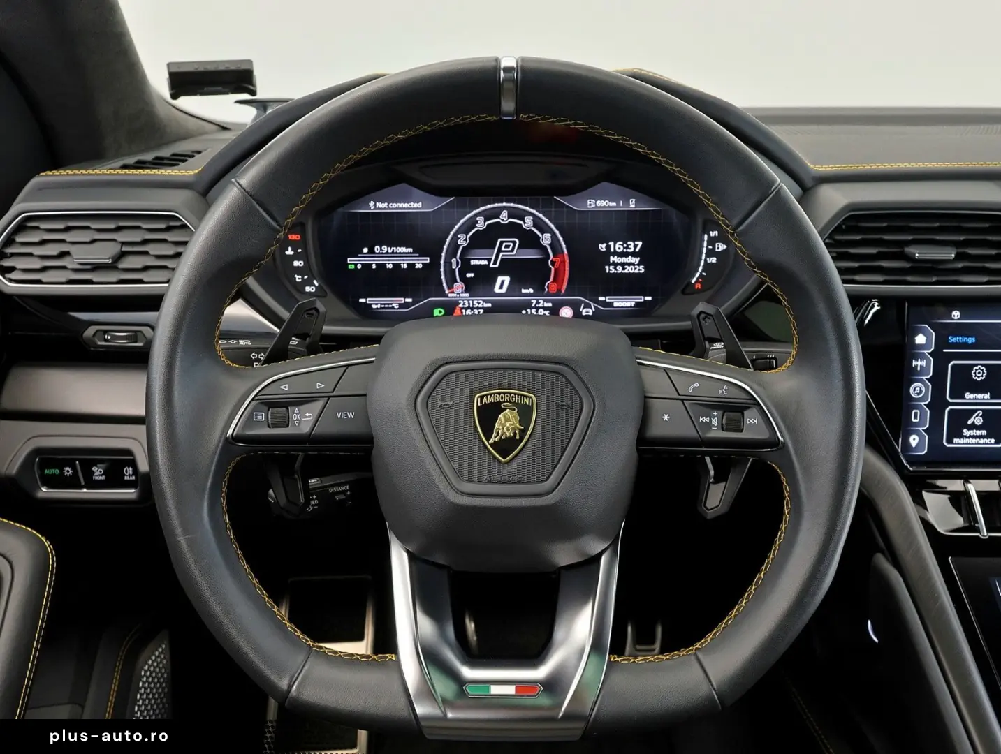 LAMBORGHINI URUS 2023 — imagine 16