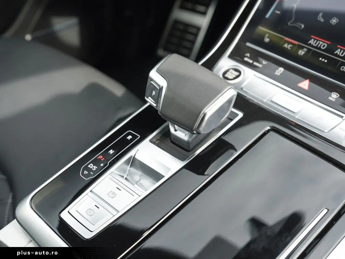 AUDI Q8 50 TDI S line Quattro Matrix