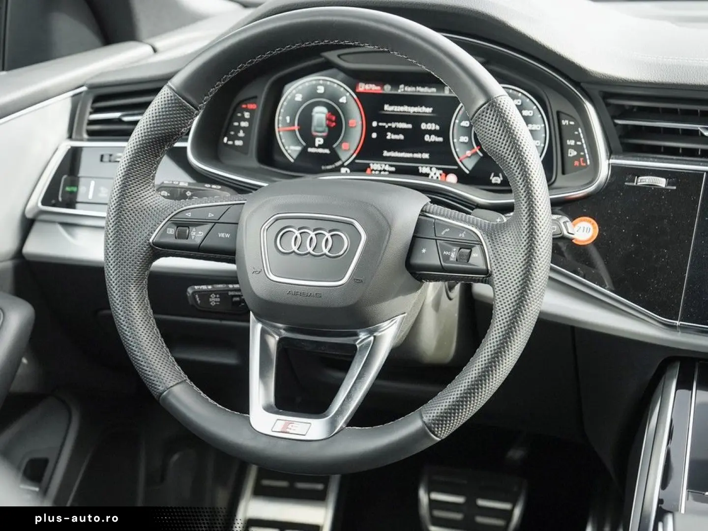 AUDI Q8 50 TDI S line Quattro Matrix