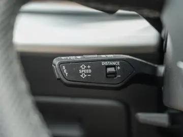 AUDI Q8 50 TDI S line Quattro Matrix