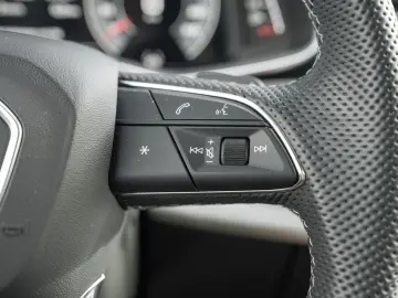 AUDI Q8 50 TDI S line Quattro Matrix