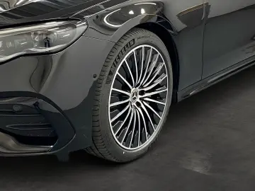 MERCEDES-BENZ E 450 d T 4Matic AMG AHK PANO BURMEST