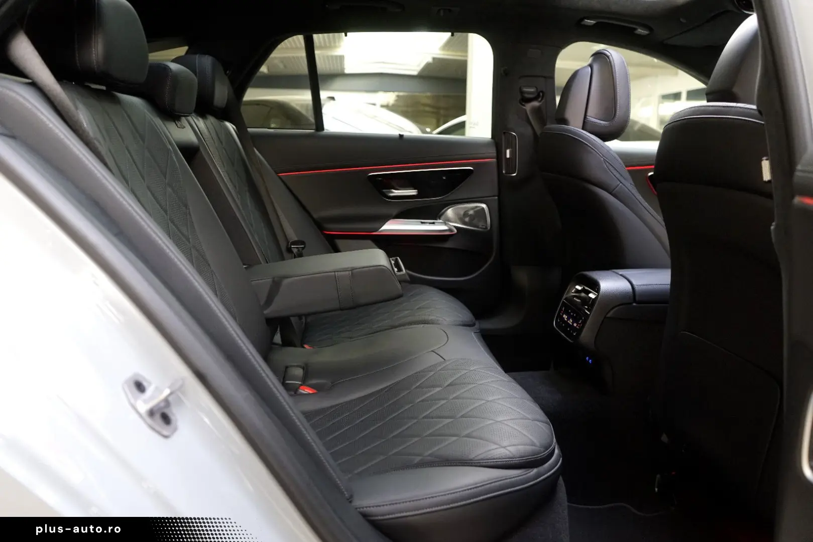 MERCEDES-BENZ E 450 4M AMG Premium HUD Distr Massage&hellip;