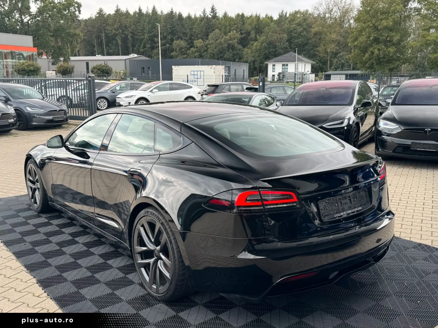 TESLA Model S 2023 — imagine 8
