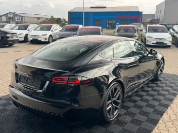TESLA MODEL S PLAID   MATRIX LED FULL SELF DRIVE 4 AI